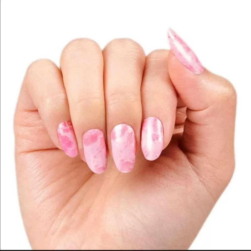 * ✨Host Pick✨BLUSHING ROSE QUARTZ ~ COLOR STREET Nail Strips